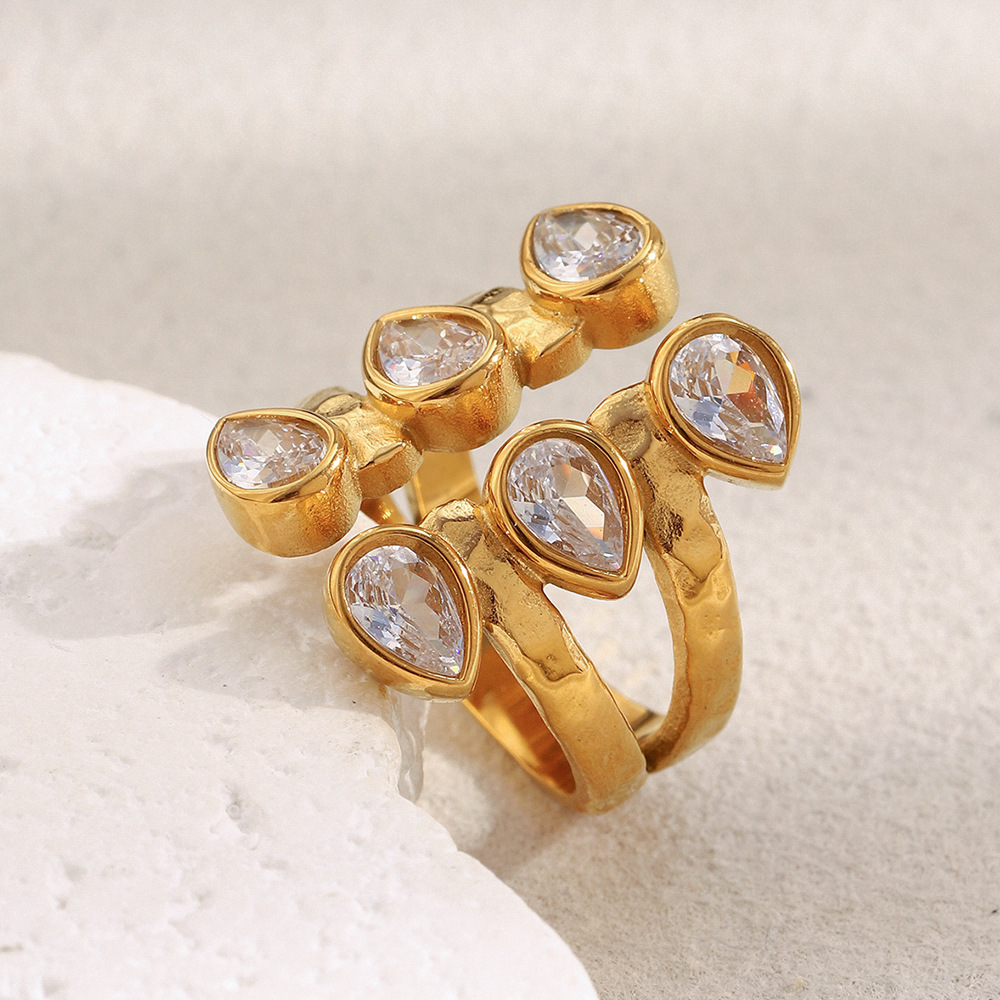 French-style Exaggerated Finger Ring In Stainless Steel With 18K Gold Plating - Image 2