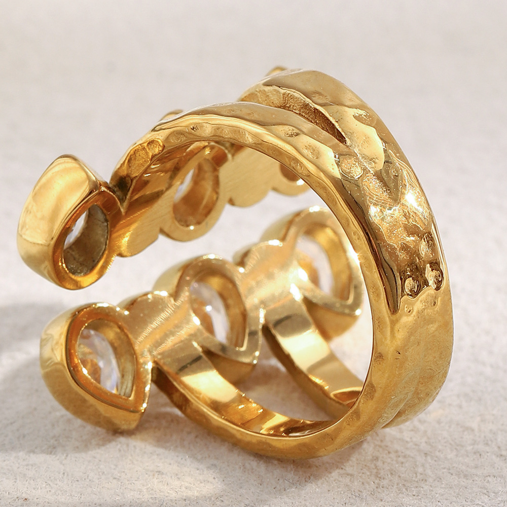 French-style Exaggerated Finger Ring In Stainless Steel With 18K Gold Plating - Image 3